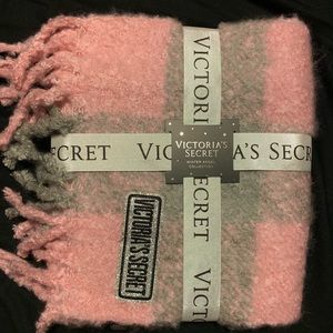 VS long drape scarf